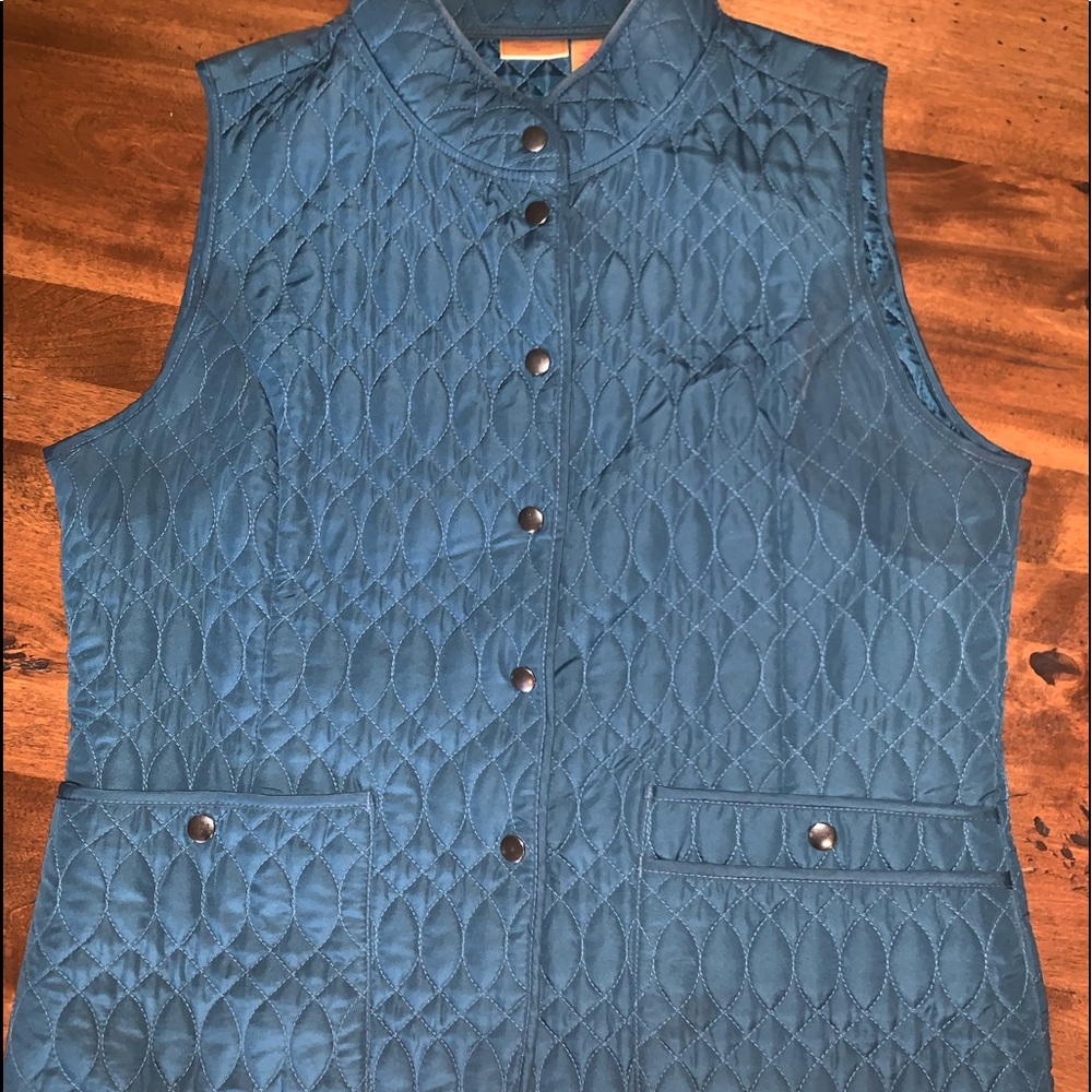 north crest vest